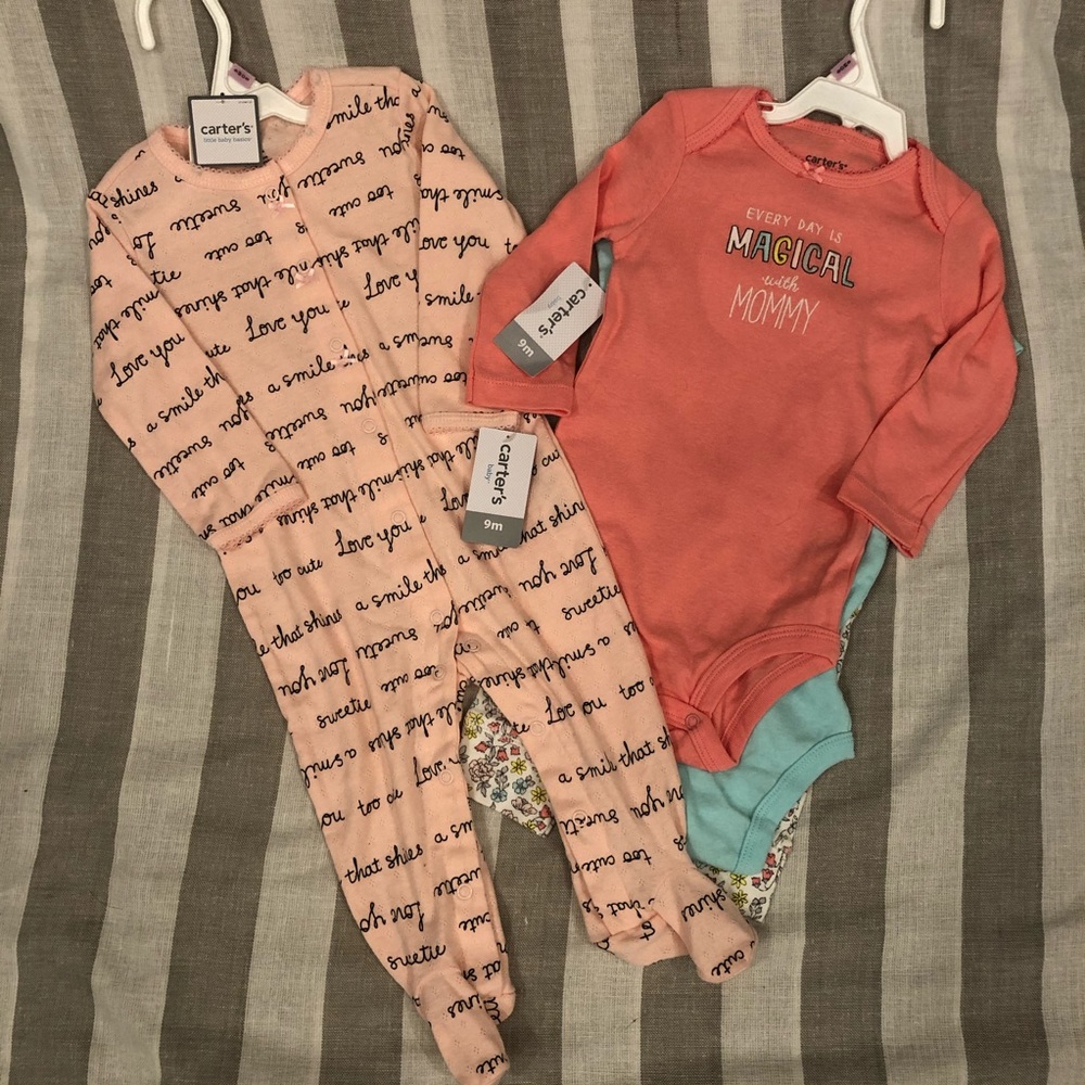 Carter’s unicorn outfit and pajamas set 9 months